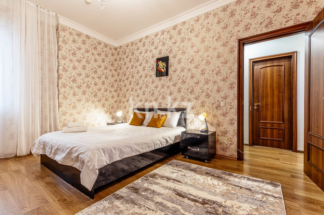 Аренда 3-комнатной квартиры посуточно, 130 м², ул. Кунаева, дом  35/1 в Астане - фото 30