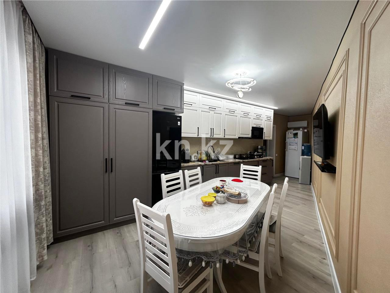 Продажа 5-комнатной квартиры, 96 м², мкр-н Голубые Пруды в Караганде - фото 13