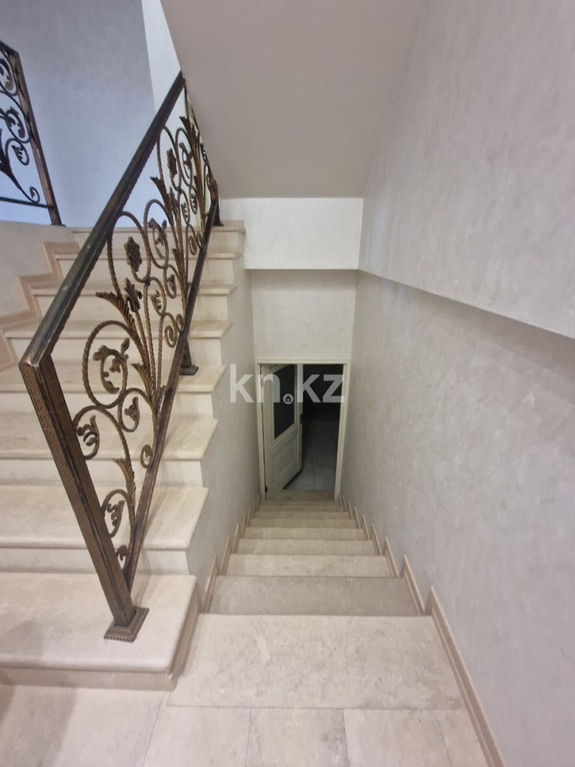 Продажа 7-комнатного дома, 680 м² в Алматы - фото 19