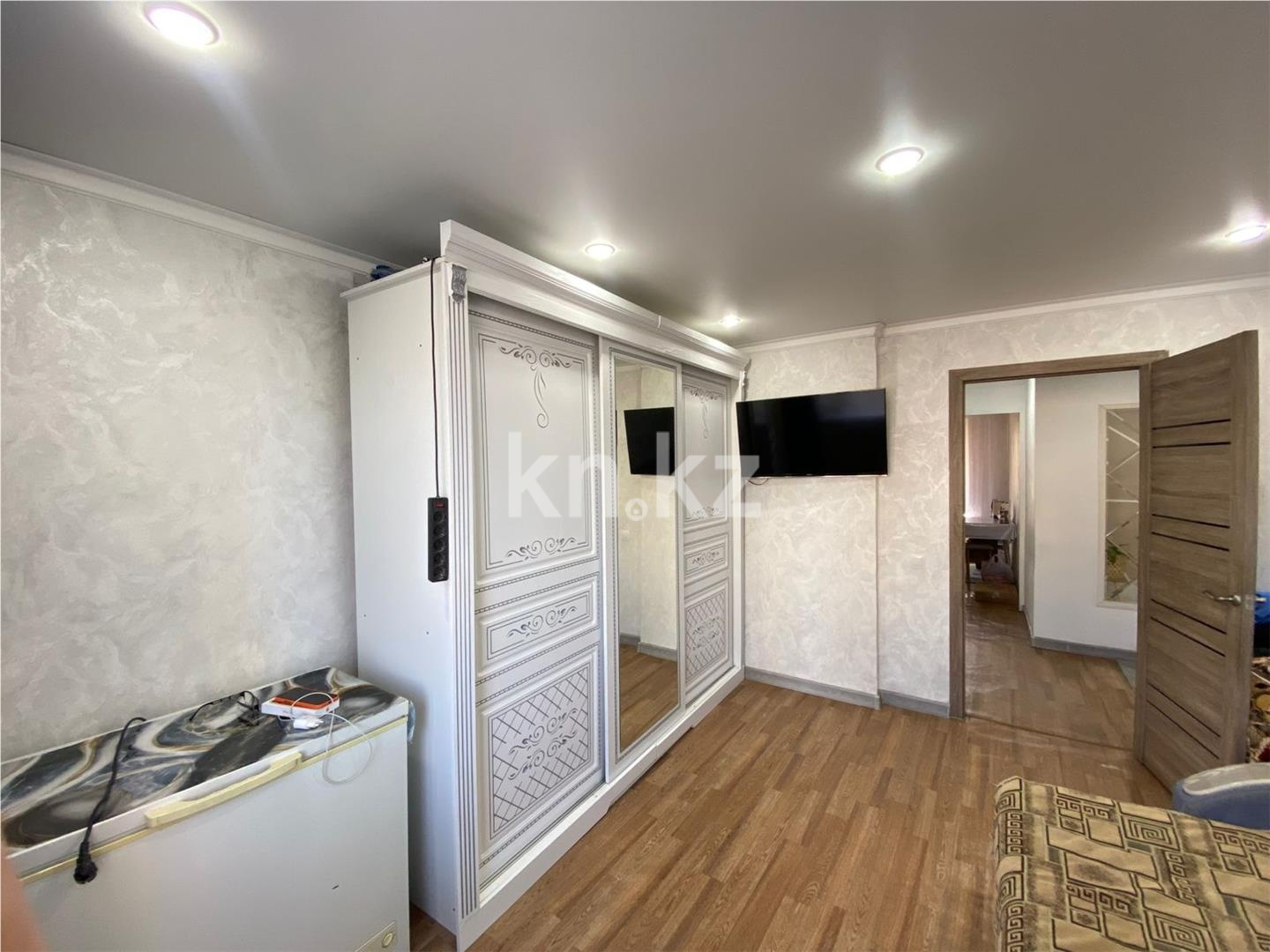Продажа 3-комнатной квартиры, 64 м² в Караганде - фото 3