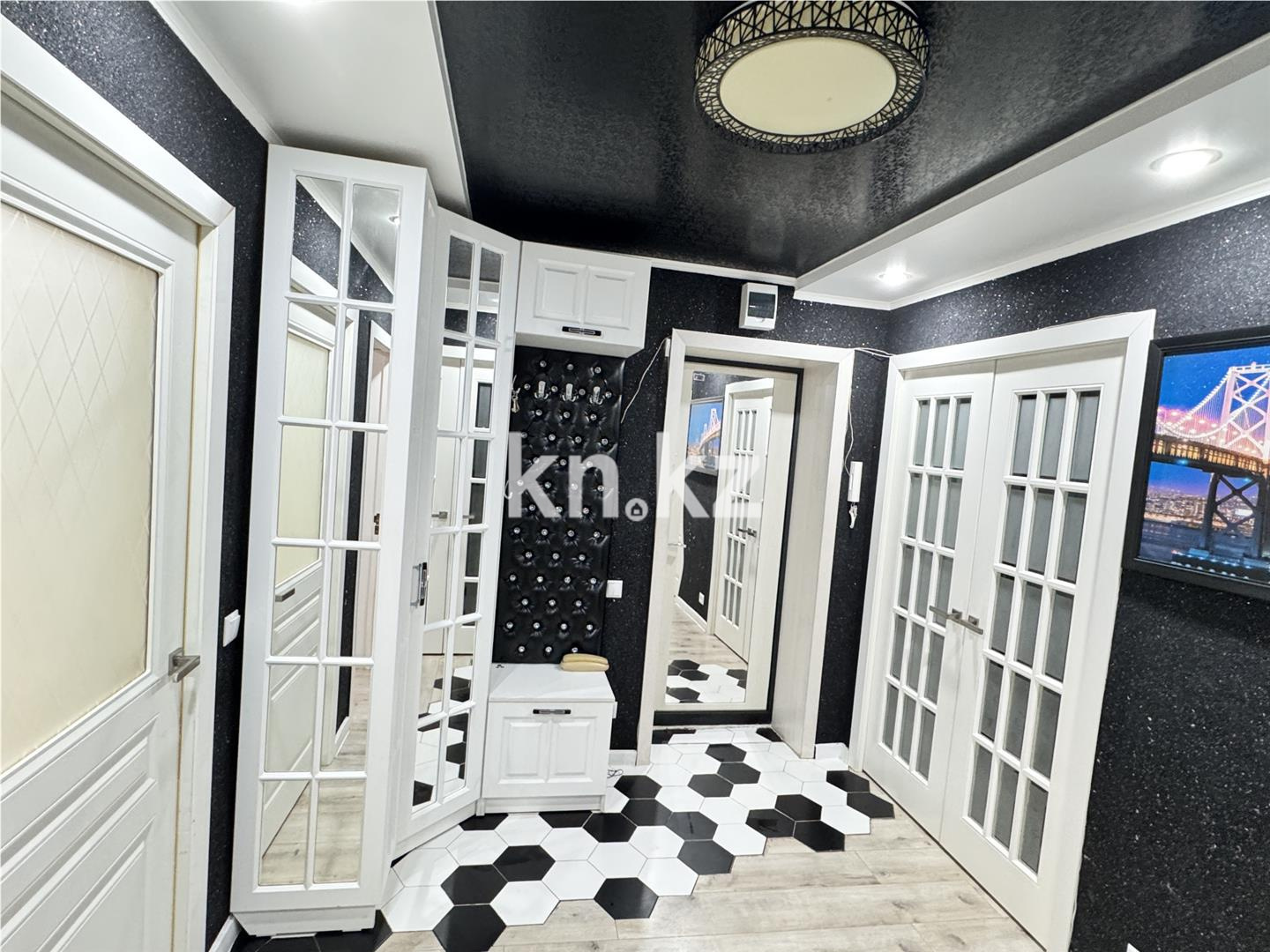 Продажа 3-комнатной квартиры, 62 м² в Шахтинске - фото 8