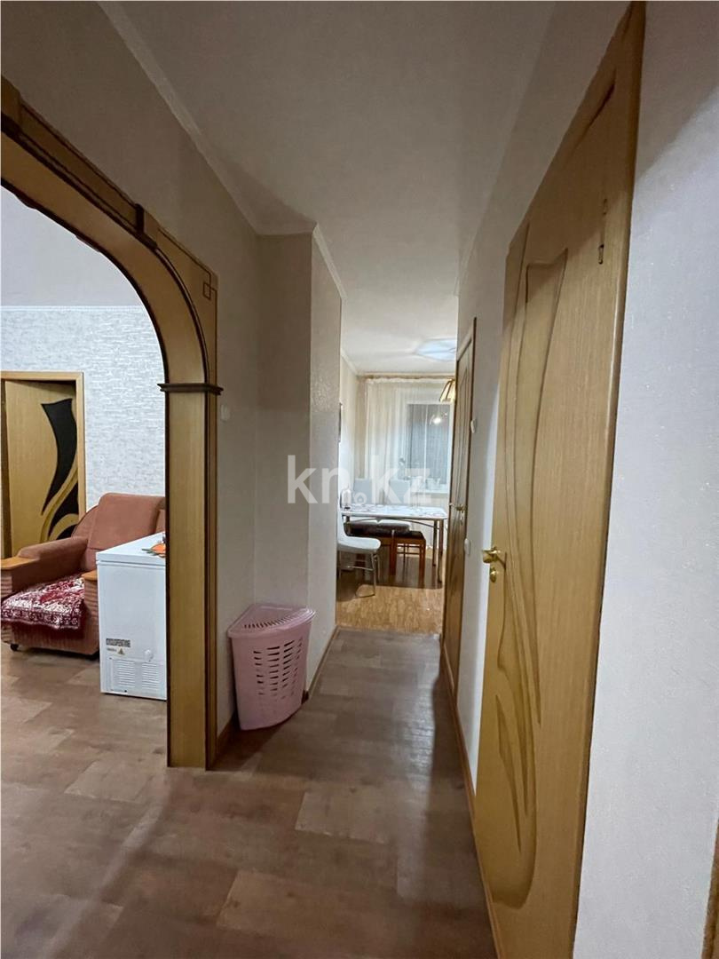 Продажа 3-комнатной квартиры, 63 м², мкр. Гульдер-1 в Караганде - фото 16