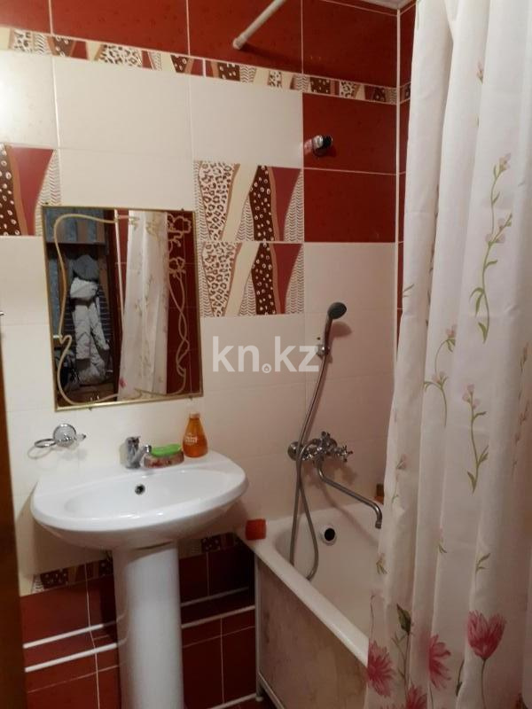 Аренда 1-комнатной квартиры посуточно, 40 м², ул. 101 Стрелковой Бригады, дом  7 в Актобе - фото 8