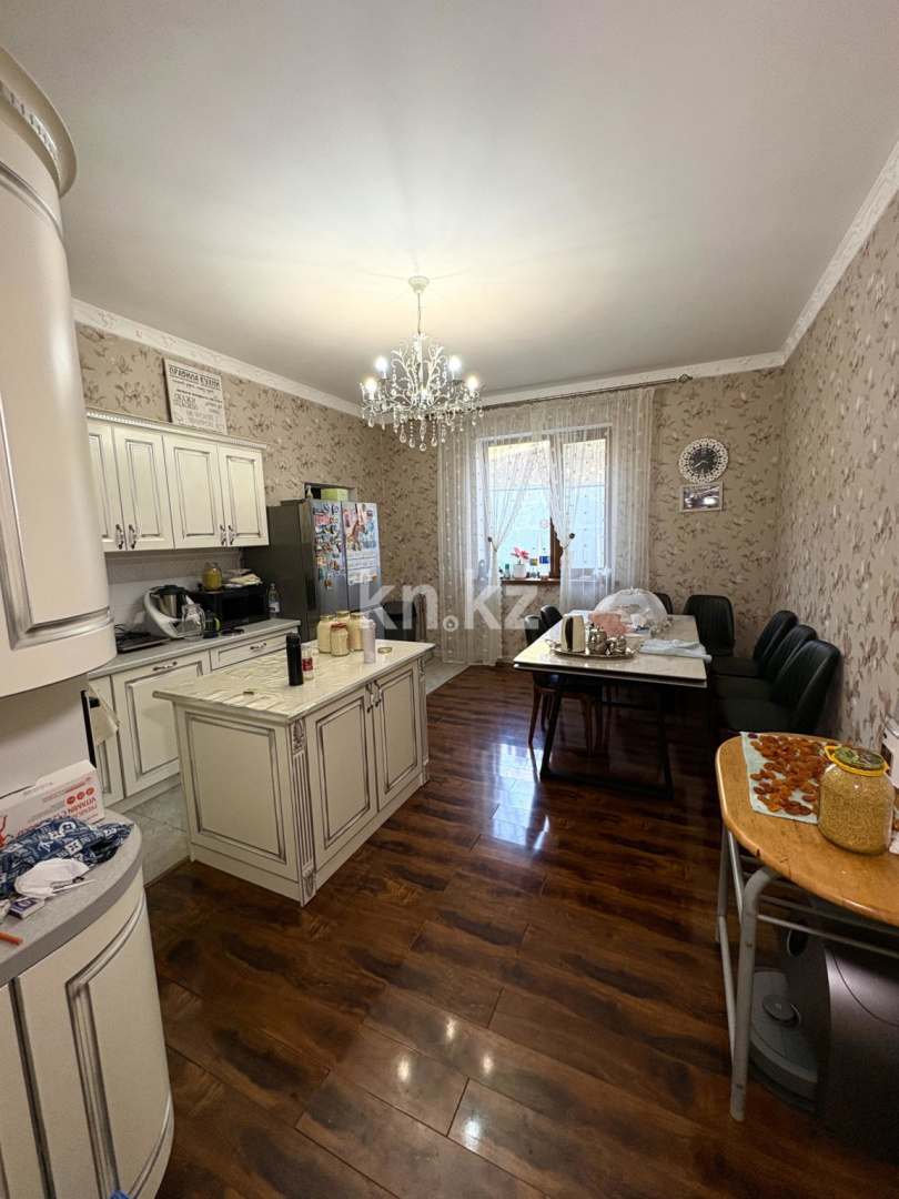 Продажа 7-комнатного дома, 300 м² в Алматы - фото 28