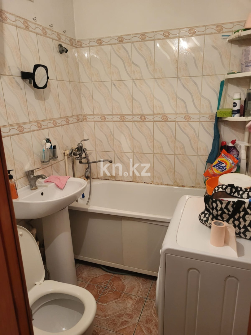 Продажа 1-комнатной квартиры, 30 м², ул. Пичугина, дом  250 в Караганде - фото 5