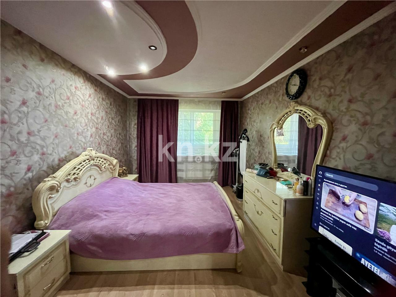 Продажа 3-комнатной квартиры, 62 м², мкр-н 19 в Караганде - фото 6