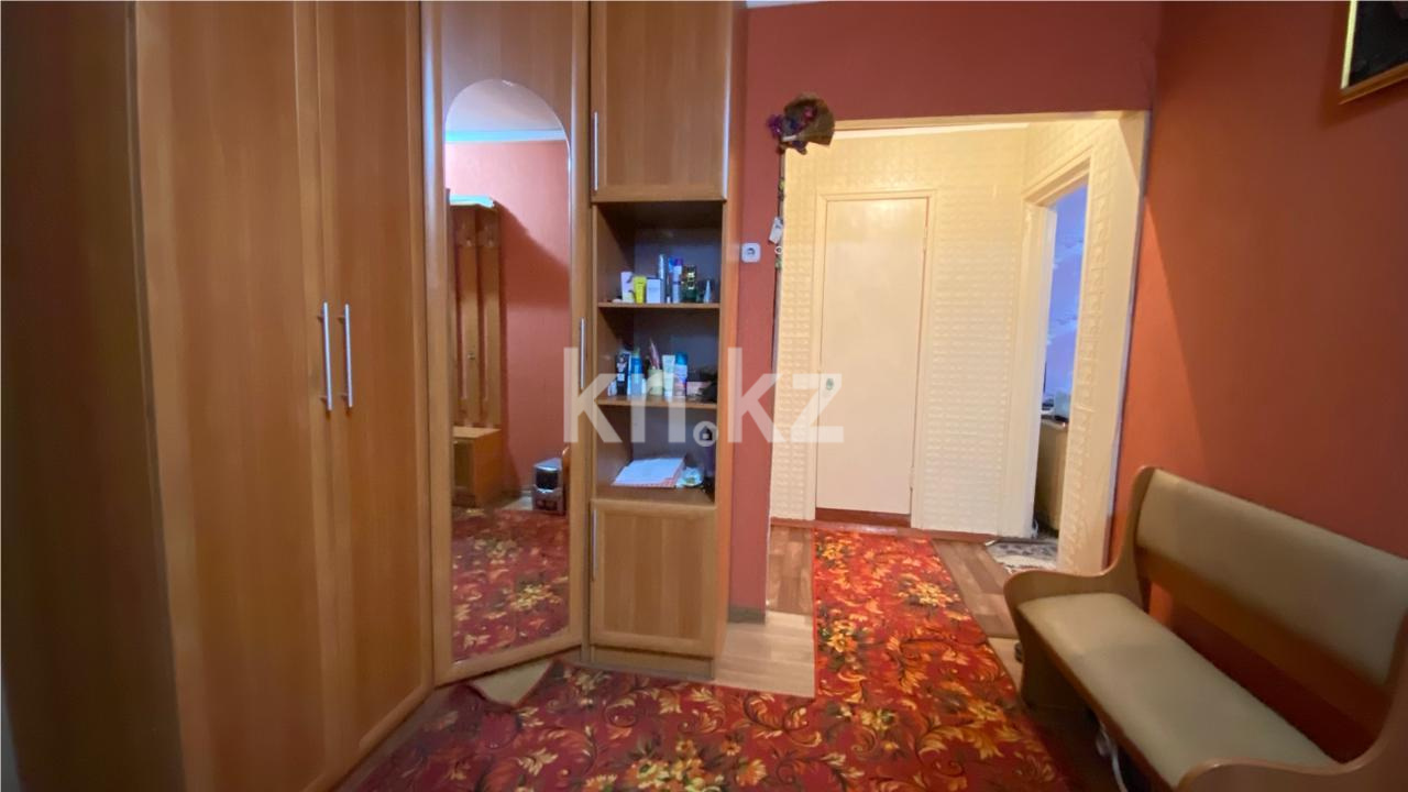 Продажа 3-комнатной квартиры, 63 м², мкр-н Гульдер-1 в Караганде - фото 11