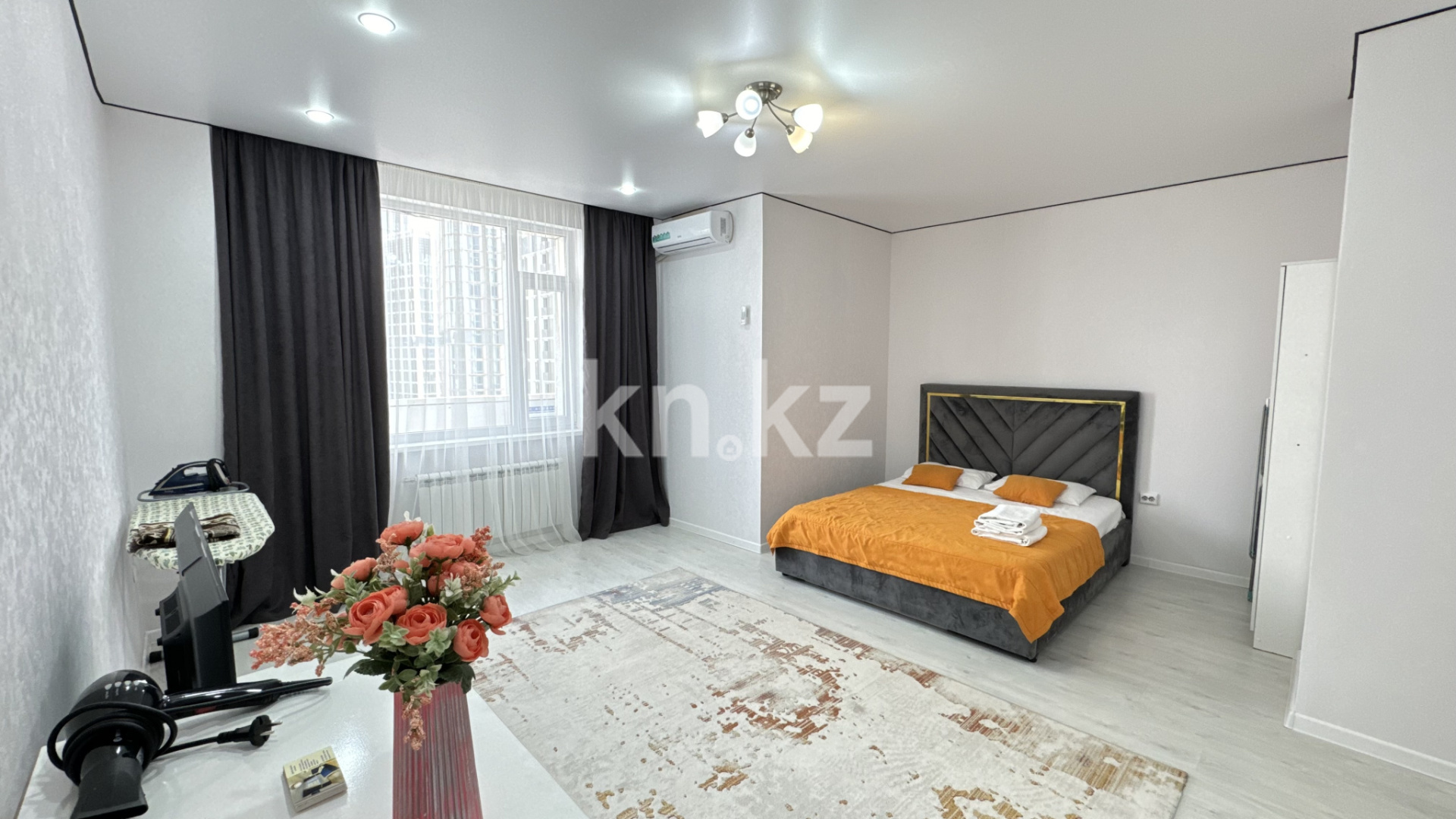 Аренда 1-комнатной квартиры посуточно, 55 м², ул. Сарайшык, дом  34 - ул. Акмешит в Астане