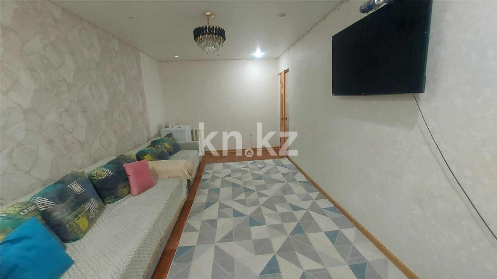 Продажа 2-комнатной квартиры, 49 м², 12 мкр. в Караганде - фото 2