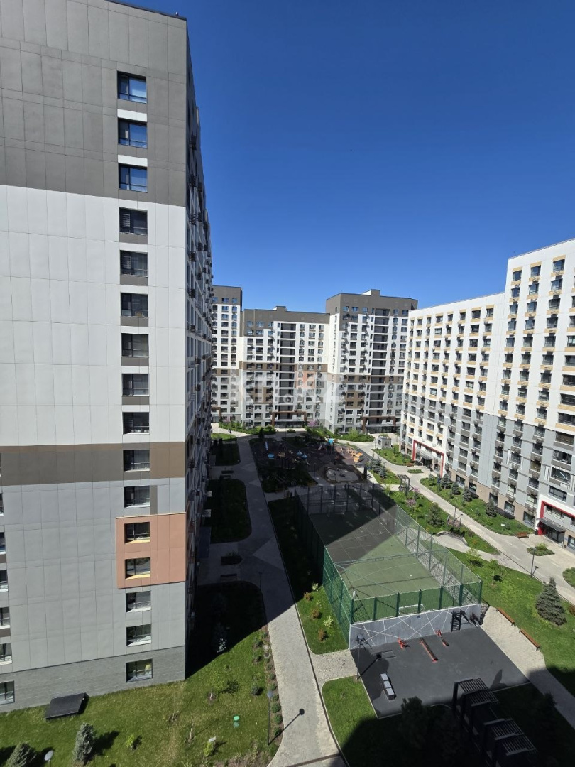 Продажа 2-комнатной квартиры, 75 м² в Алматы