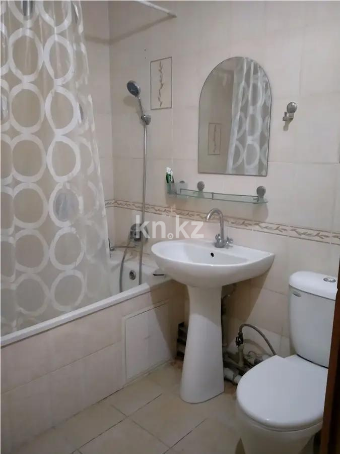 Продажа 2-комнатной квартиры, 45 м², мкр-н 4, дом  17 в Алматы - фото 4