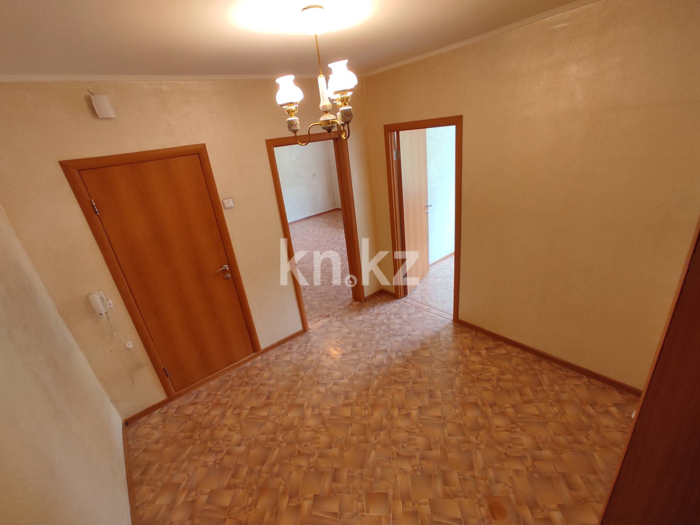 Продажа 4-комнатной квартиры, 84 м² в Караганде