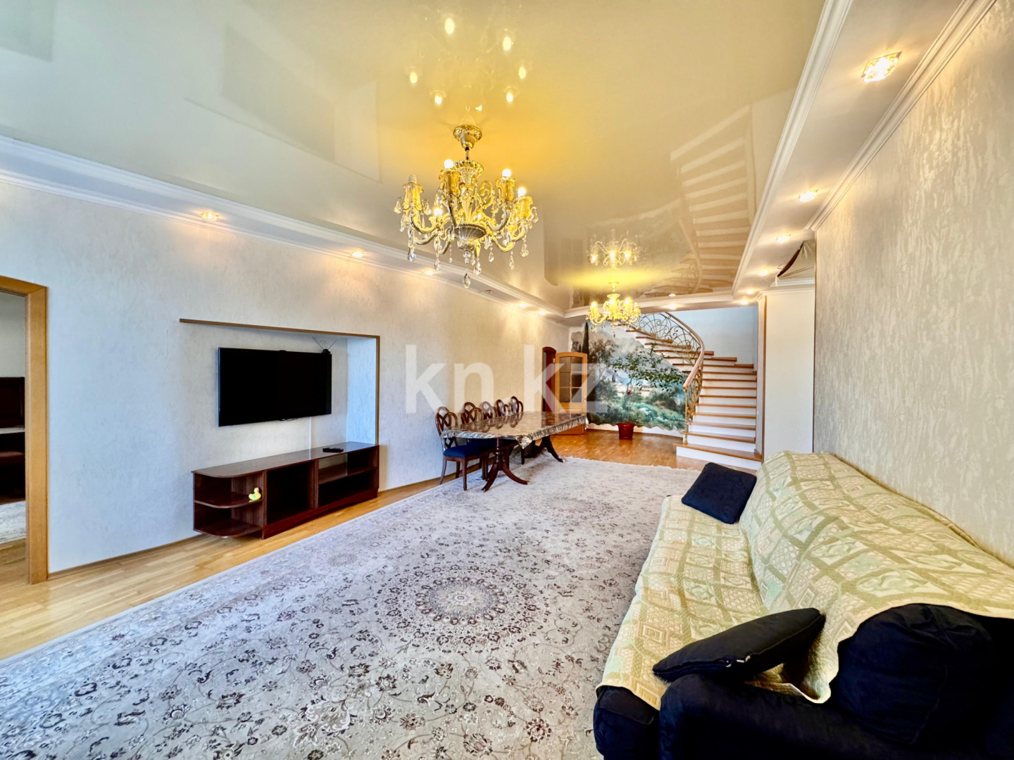 Продажа 6-комнатной квартиры, 383 м², Иманбаева, дом  12/1 в Астане - фото 6