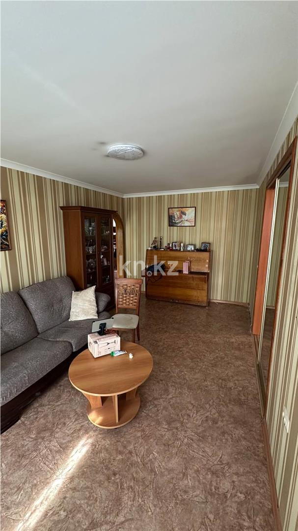 Продажа 3-комнатной квартиры, 57 м², ул. Гоголя, дом  46/2 в Караганде - фото 2