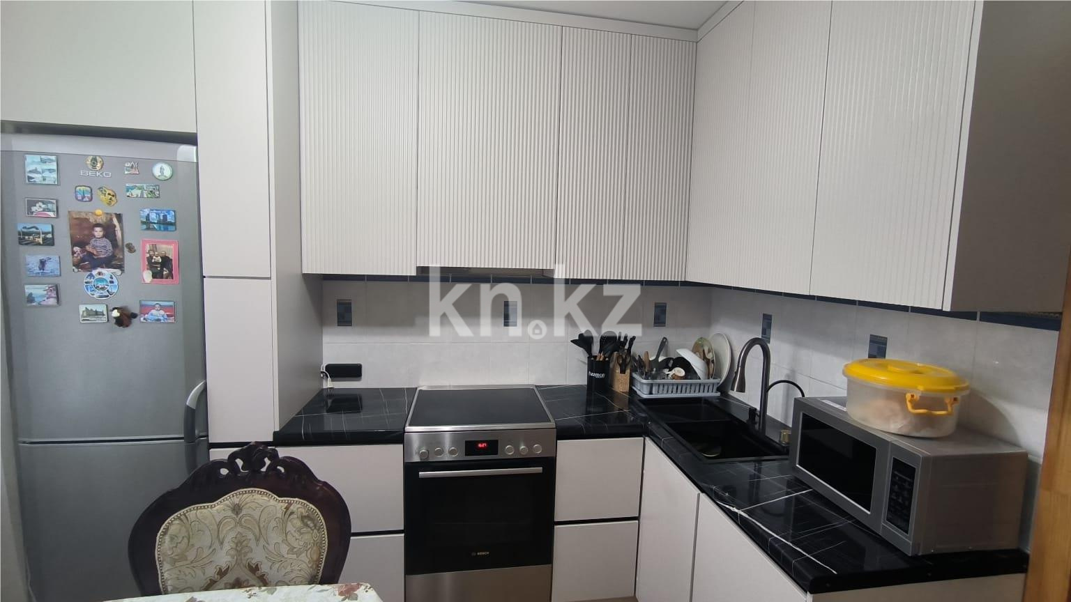 Продажа 3-комнатной квартиры, 64 м², мкр. Гульдер-1 в Караганде - фото 10