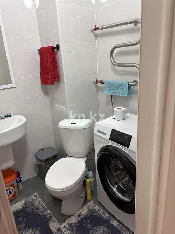 Продажа 1-комнатной квартиры, 42 м², ул. А-92, дом  5/1 стр в Астане - фото 2