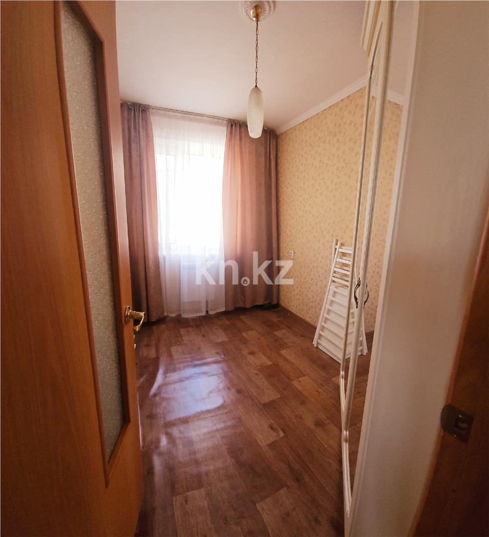 Продажа 4-комнатной квартиры, 61 м², мкр-н 11а в Караганде - фото 3