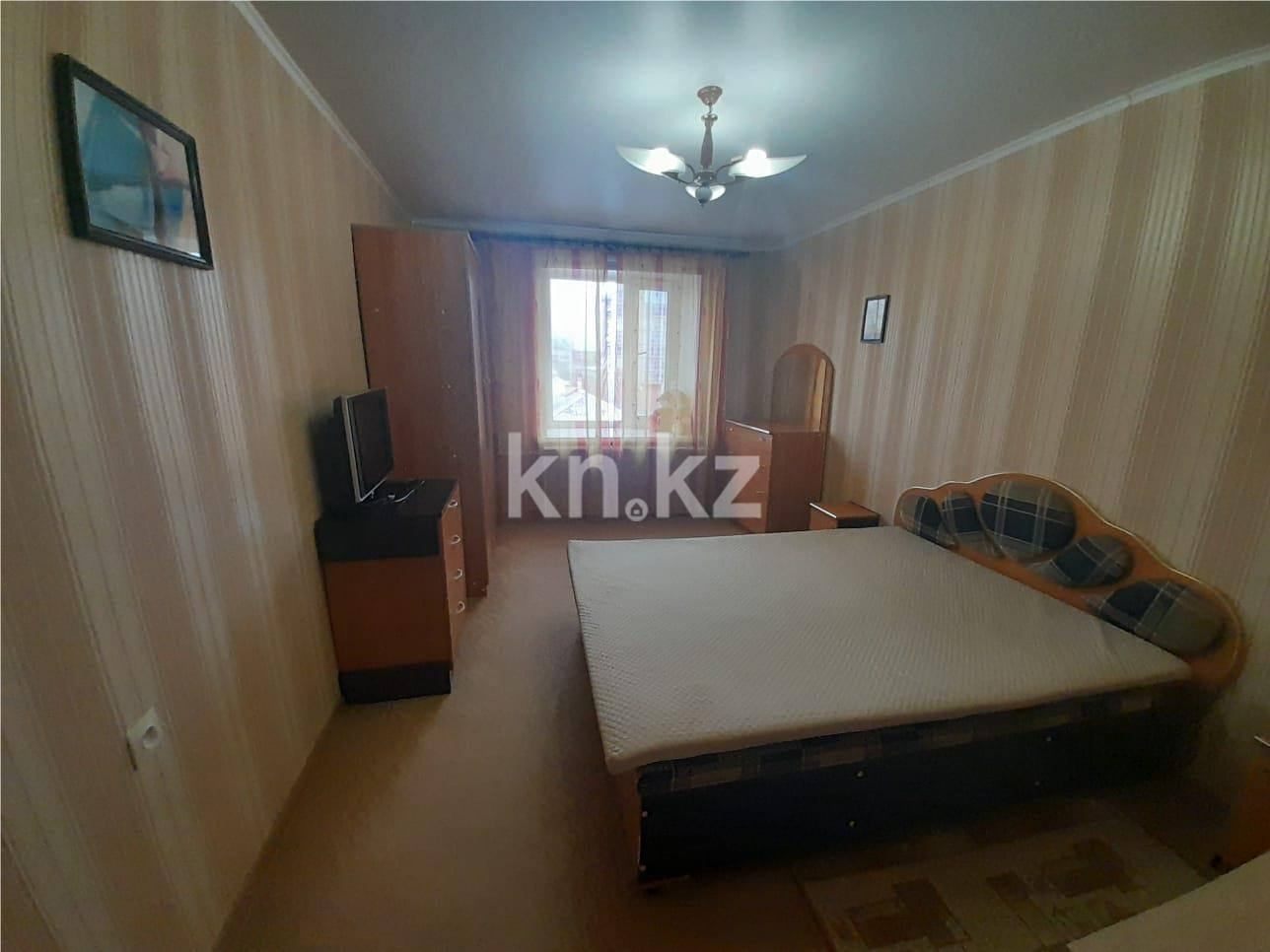 Продажа 3-комнатной квартиры, 57 м², ул. Аманжолова, дом  43 в Караганде - фото 5