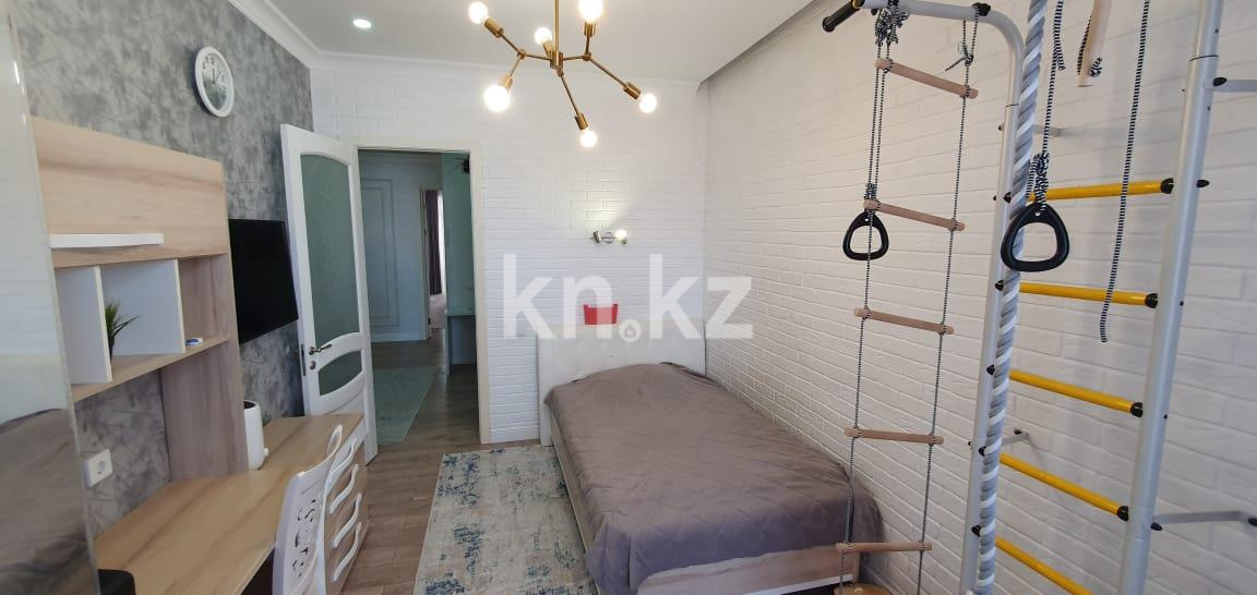 Продажа 5-комнатной квартиры, 150 м², мкр. Гульдер-1 в Караганде - фото 16