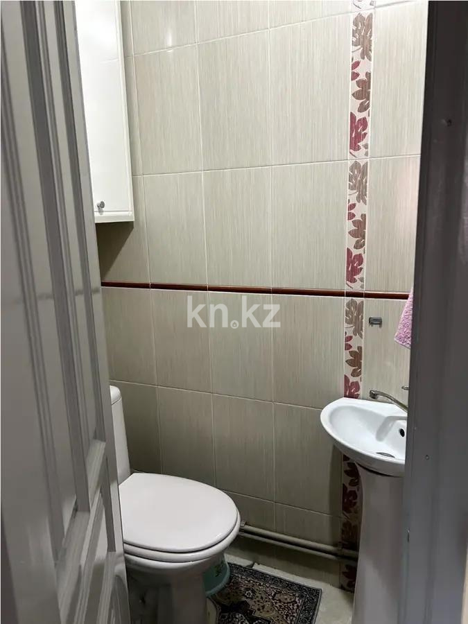 Продажа 3-комнатной квартиры, 70 м², ул. Толе би, дом  212 в Алматы - фото 5