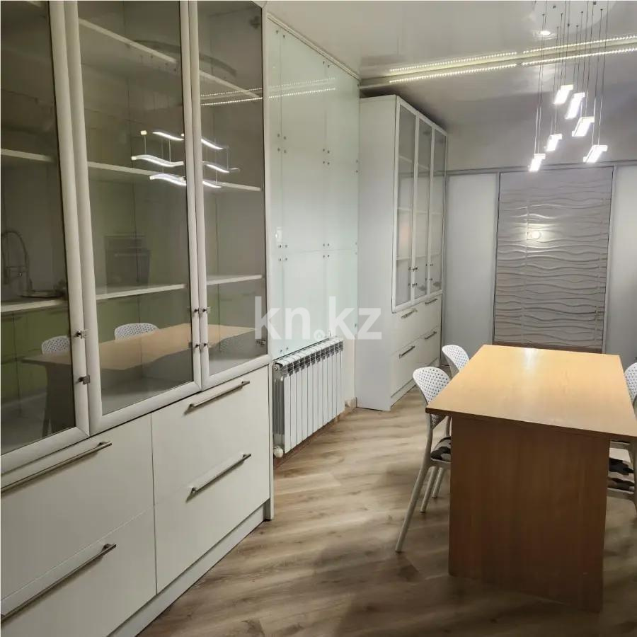 Продажа 3-комнатной квартиры, 131 м², ул. Жуалы, дом  5 в Алматы - фото 5