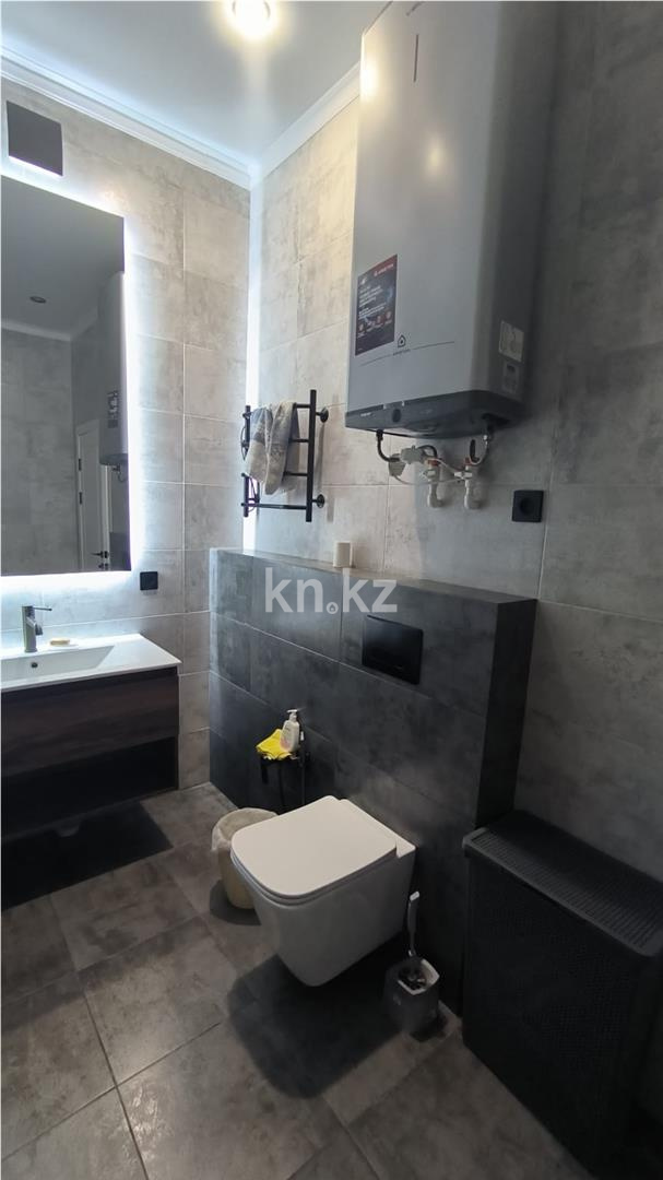 Продажа 3-комнатной квартиры, 86 м², 137 учетный квартал в Караганде - фото 17