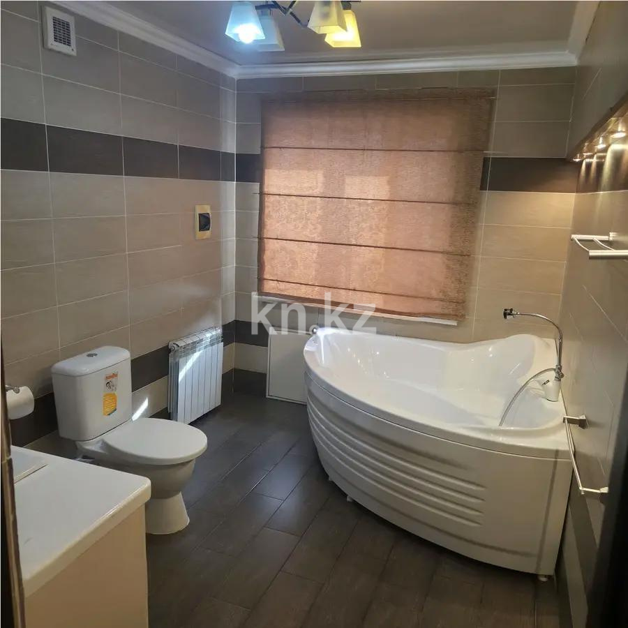 Продажа 4-комнатной квартиры, 83 м², ул. Санаторная, дом  18 в Караганде - фото 7