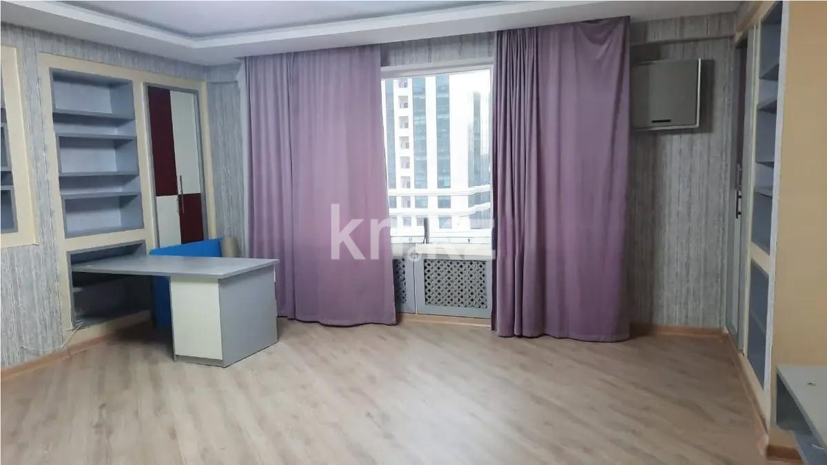 Продажа 4-комнатной квартиры, 225 м², ул. Достык, дом  13 в Астане - фото 3