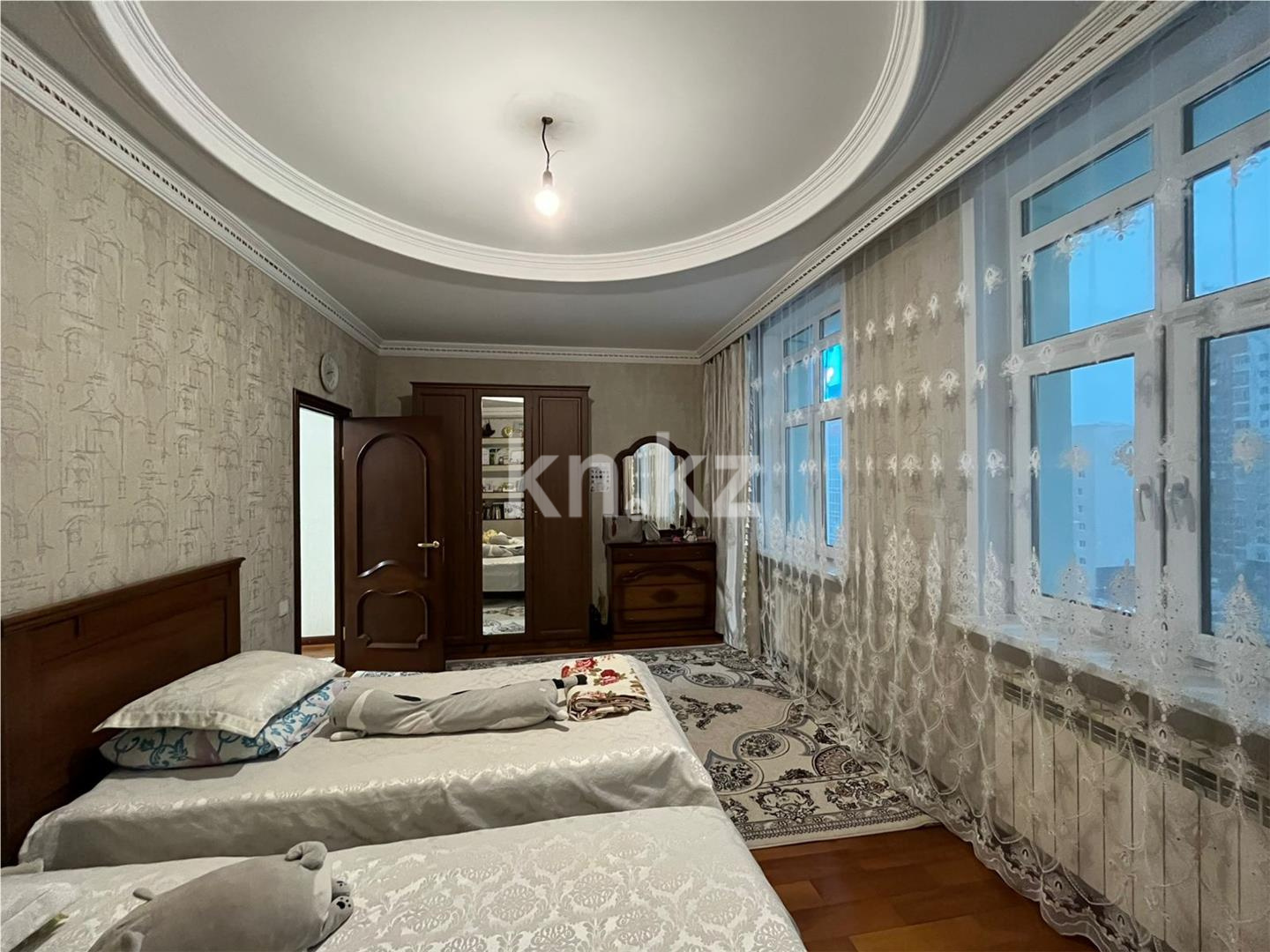 Продажа 3-комнатной квартиры, 123 м², ул. Сарайшык в Астане - фото 10