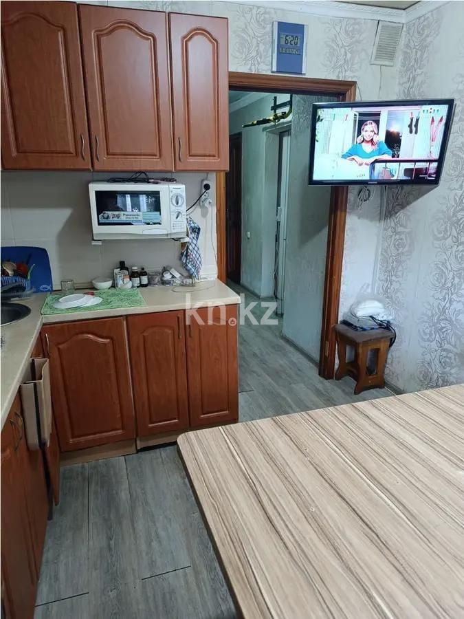 Продажа 3-комнатной квартиры, 65 м², мкр-н 22, дом  34 в Караганде - фото 3