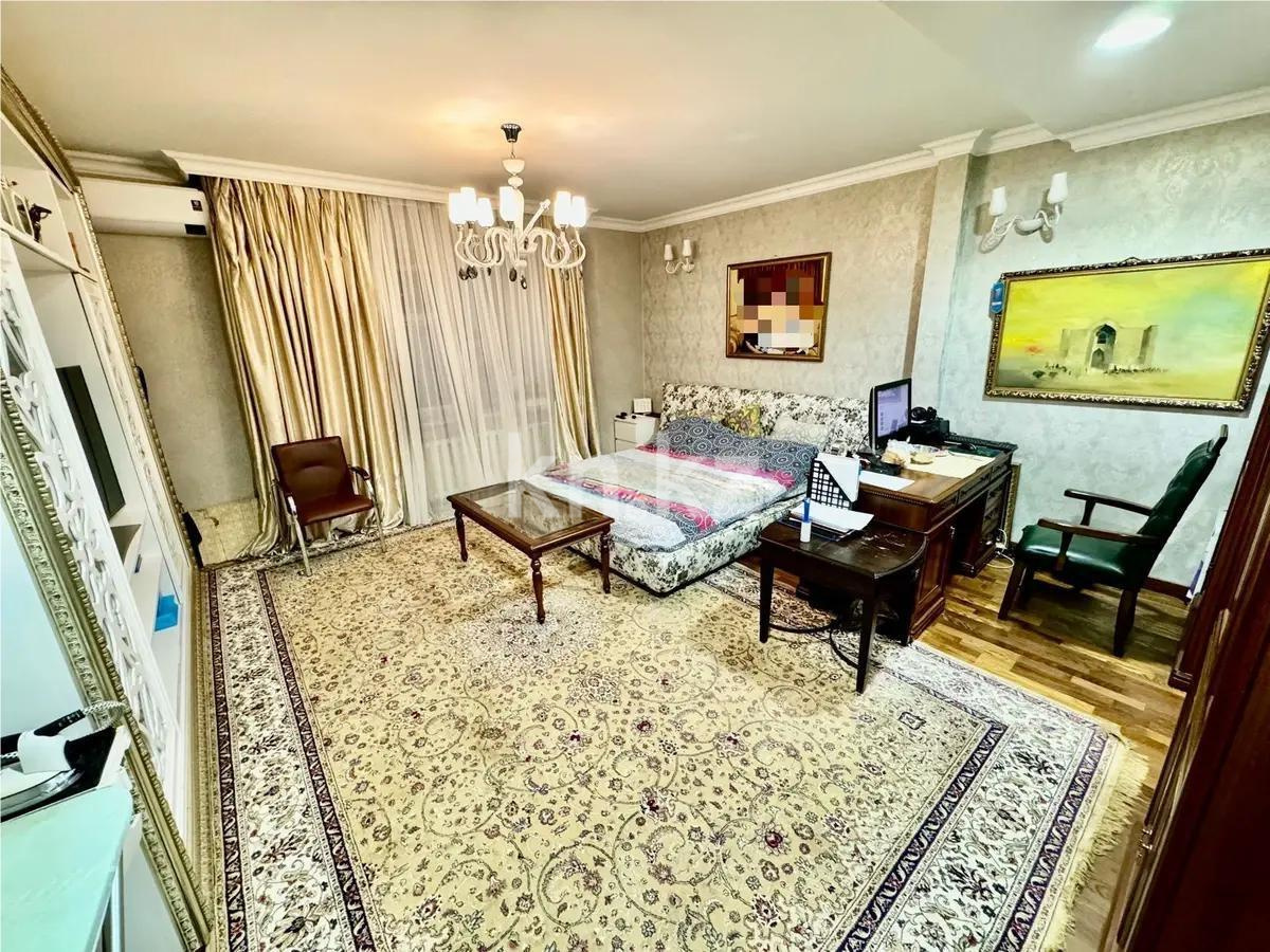 Продажа 4-комнатной квартиры, 188 м², ул. Кургальжинское шоссе, дом  13/4 в Астане - фото 2