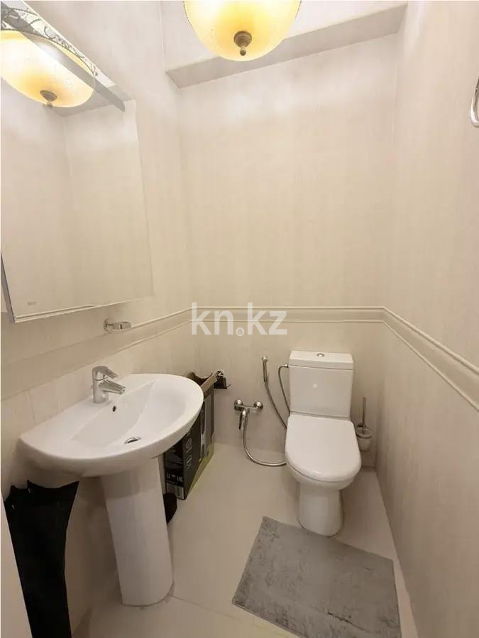 Продажа 3-комнатной квартиры, 135 м², ул. Керей-Жанибек хандар, дом  29 в Алматы - фото 6