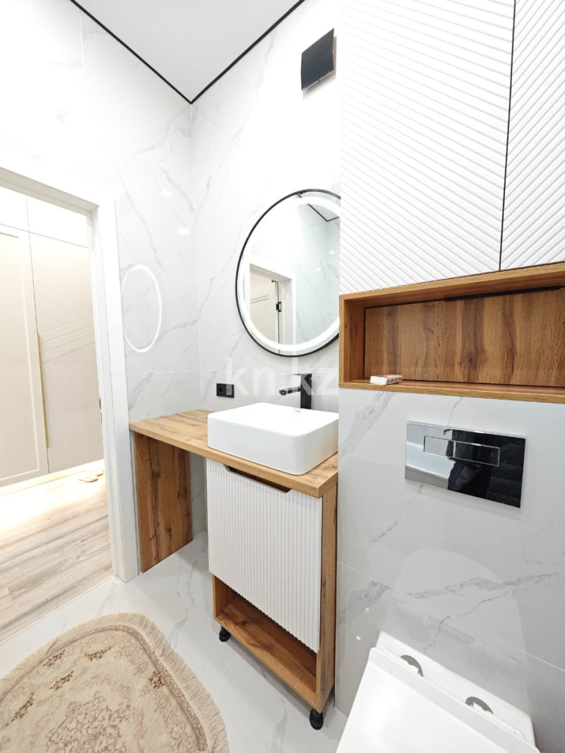 Продажа 2-комнатной квартиры, 59 м², ул. Университетская, дом  18 в Караганде - фото 11