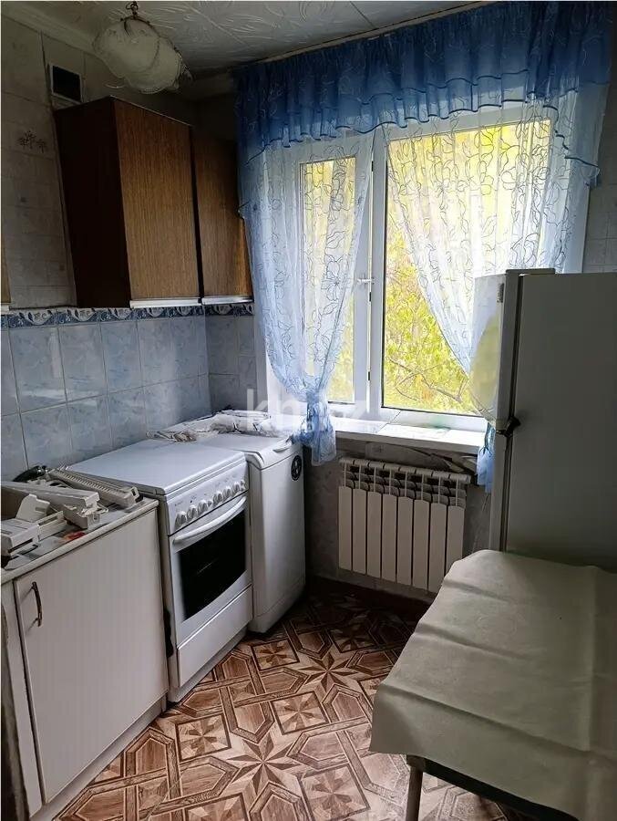 Продажа 2-комнатной квартиры, 44 м² в Шахтинске - фото 3