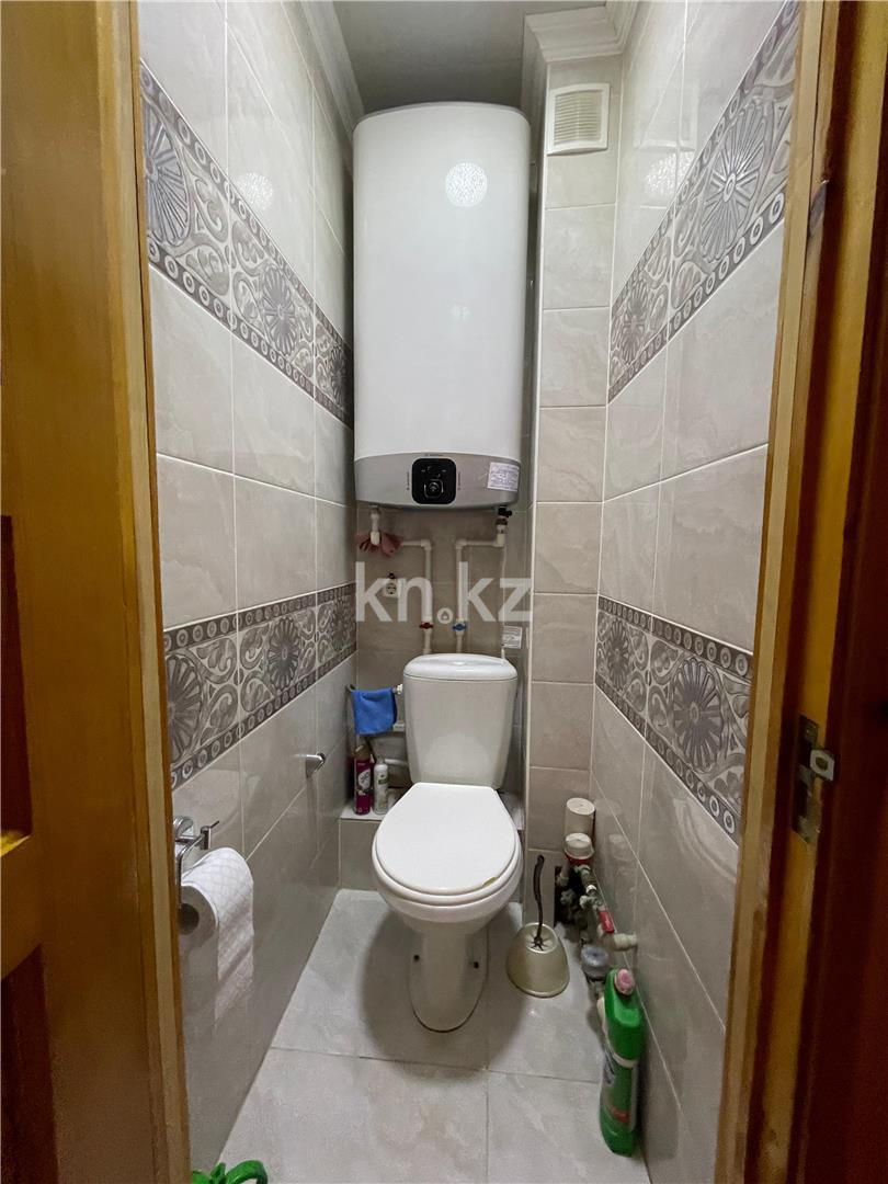 Продажа 4-комнатной квартиры, 84 м², ул. Таттимбета, дом  6 в Караганде - фото 13