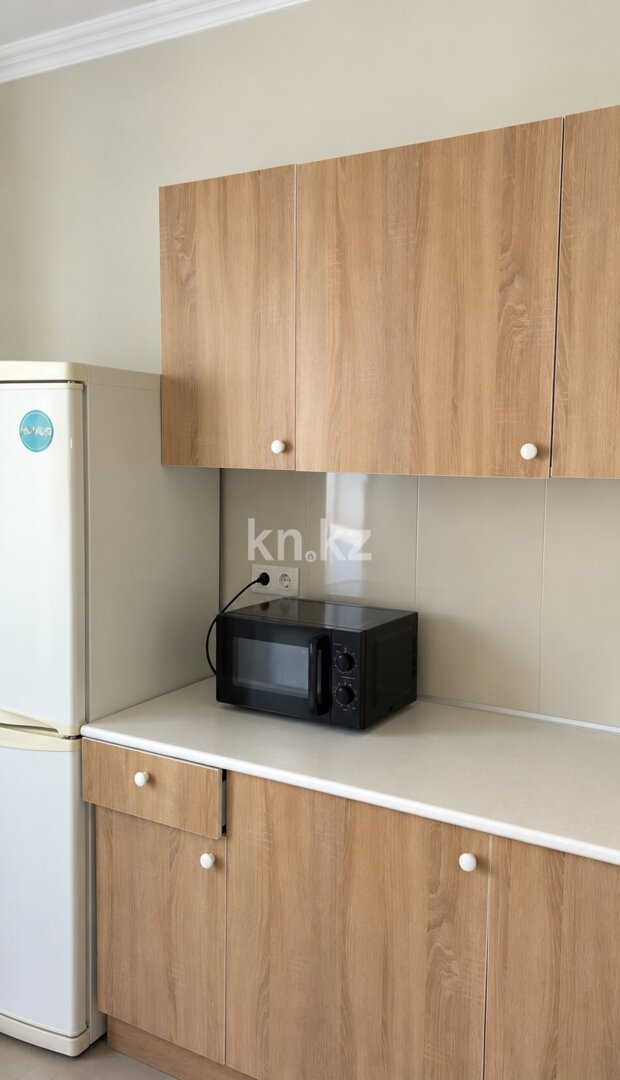 Аренда 1-комнатной квартиры, 38 м² в Астане