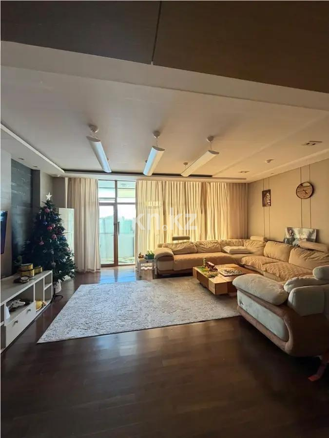Продажа 4-комнатной квартиры, 200 м² в Астане