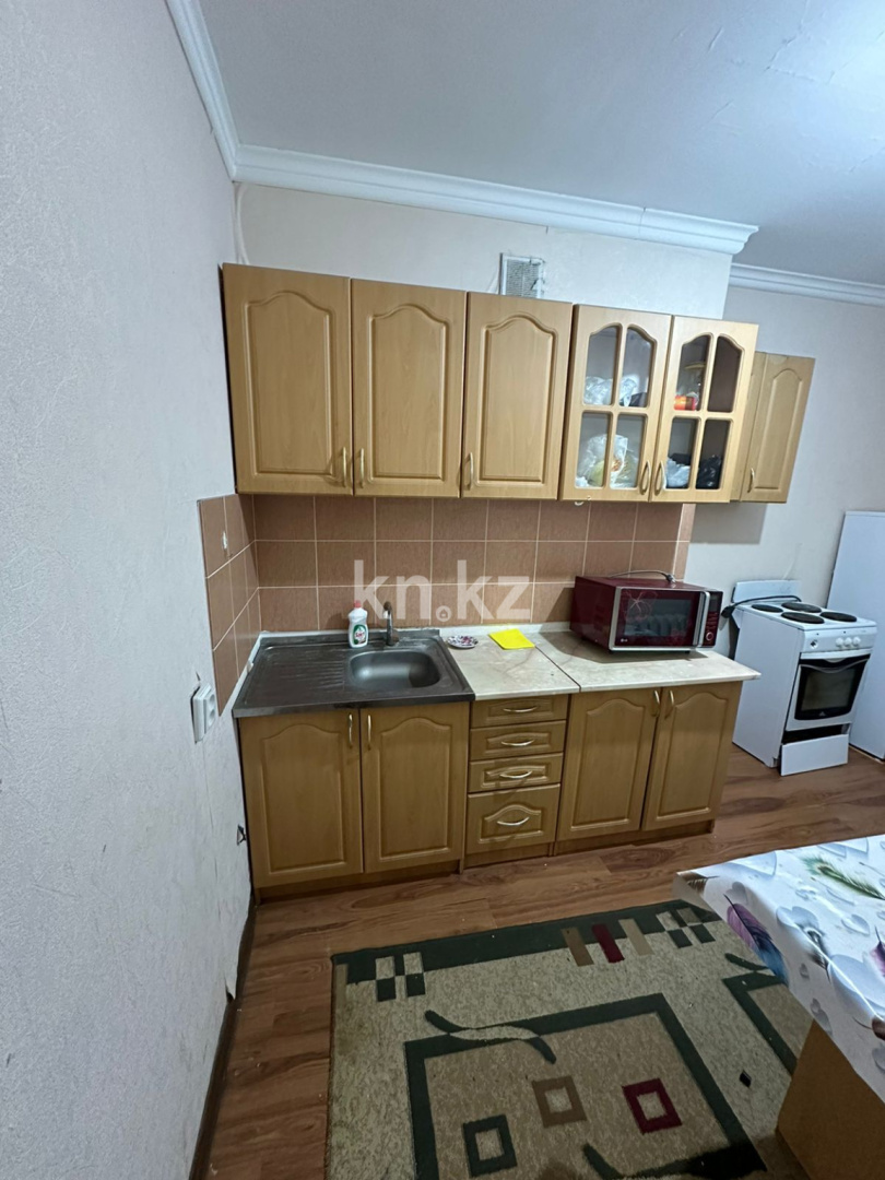 Аренда 1-комнатной квартиры, 40 м² в Астане