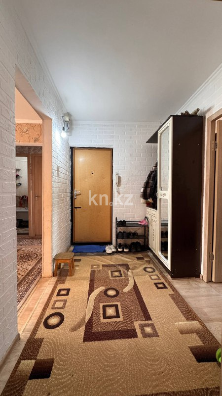 Продажа 4-комнатной квартиры, 76.2 м², Самал, дом  16 в Таразе - фото 2