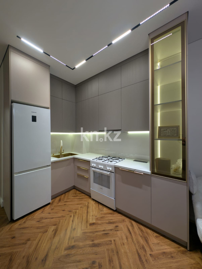 Продажа 2-комнатной квартиры, 80.3 м² в Уральске - фото 14