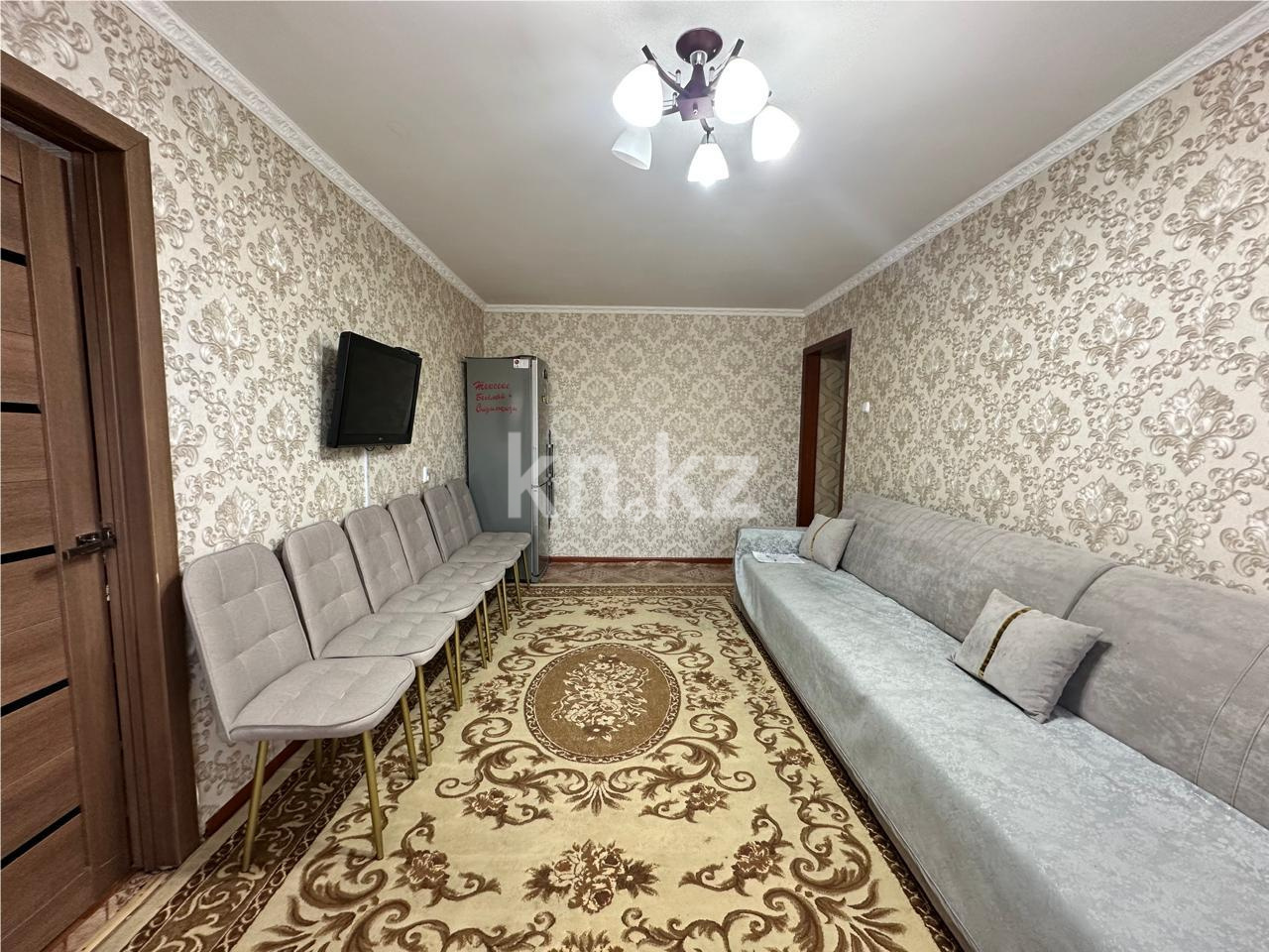 Продажа 3-комнатной квартиры, 57 м², мкр-н 12 в Караганде - фото 4
