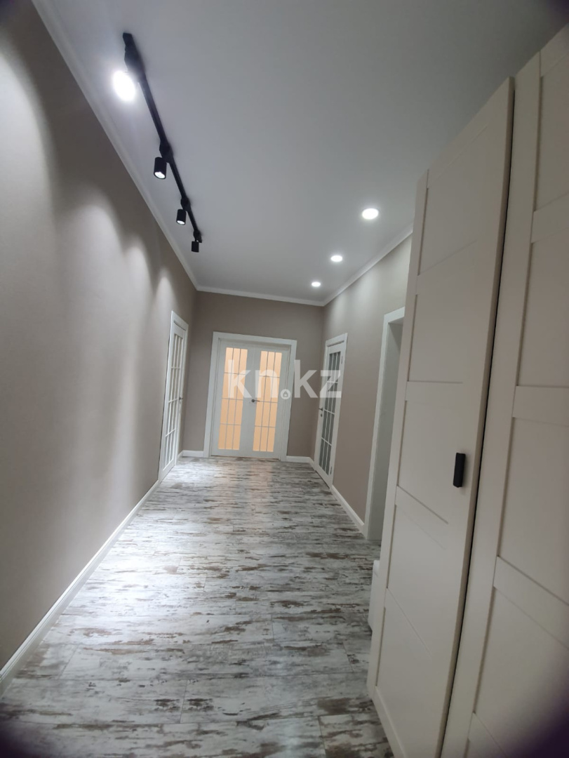 Продажа 3-комнатной квартиры, 90 м², пр. Сейфуллина, дом  10 в Караганде - фото 6