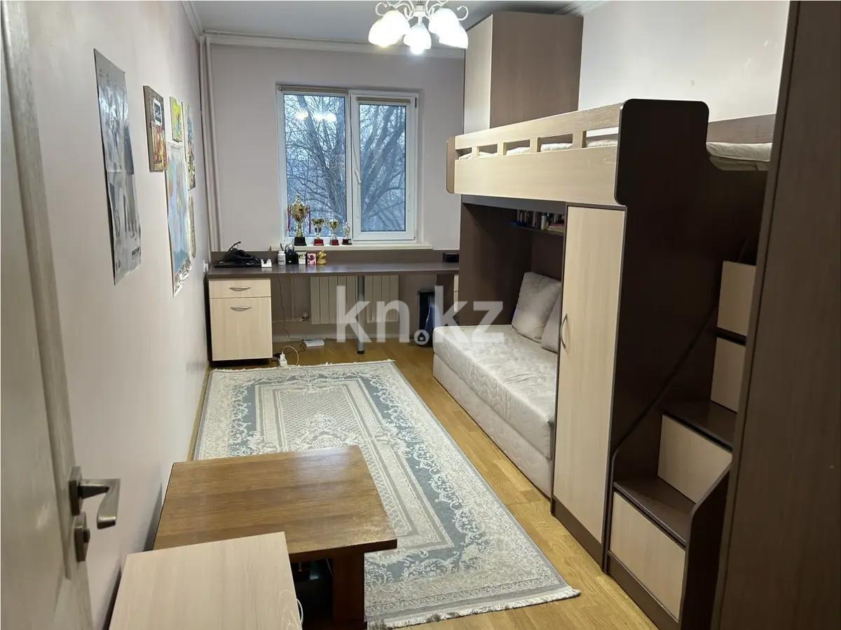 Продажа 3-комнатной квартиры, 59 м², 6 мкр., дом  39 в Алматы - фото 3