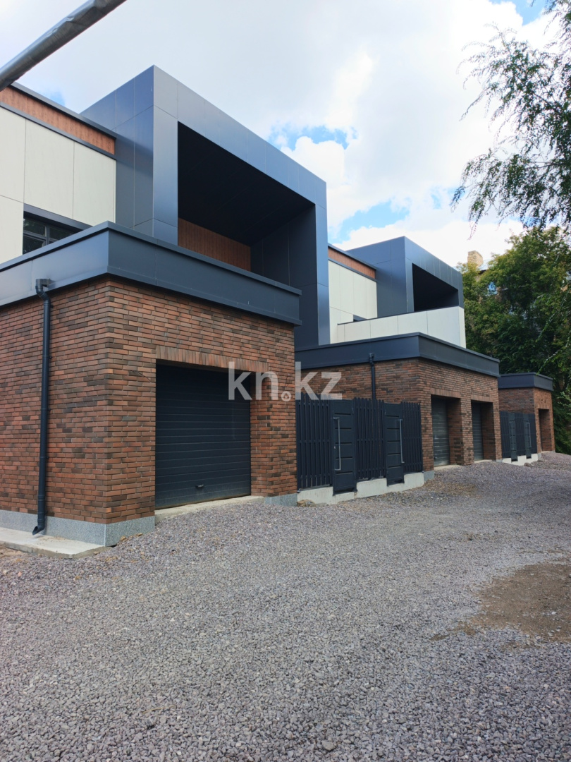 Продажа 4-комнатного дома, 226.1 м² в Караганде - фото 4