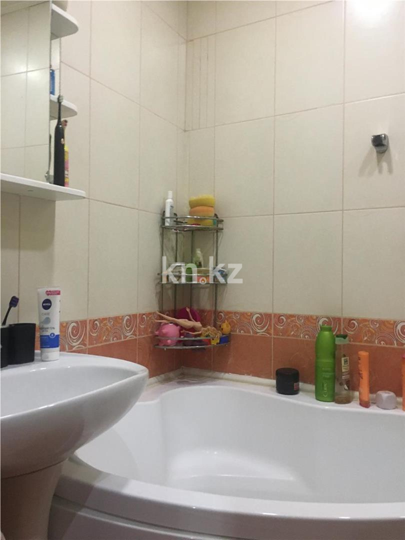 Продажа 2-комнатной квартиры, 53 м², ул. Комиссарова в Караганде - фото 13