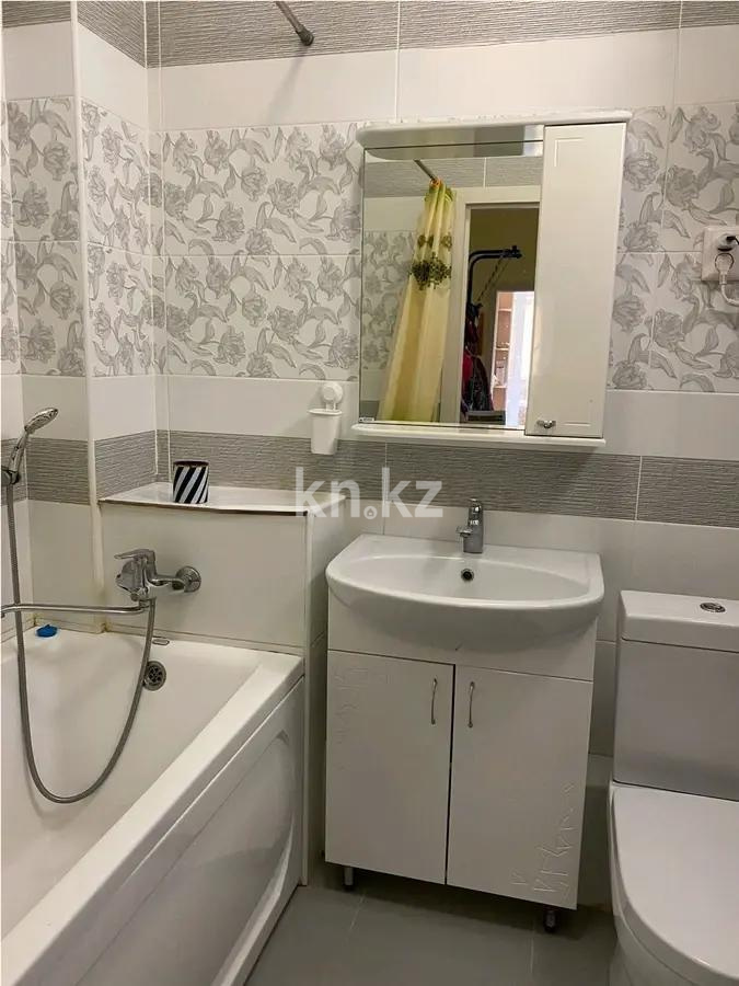 Продажа 2-комнатной квартиры, 61 м², мкр-н Степной-2, дом  14/1 в Караганде - фото 4