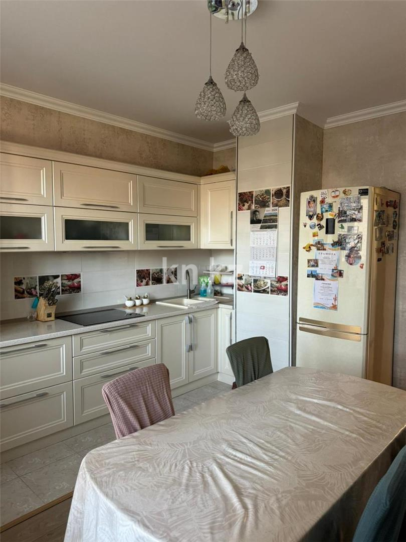 Продажа 3-комнатной квартиры, 90 м², пр. Шахтеров, дом  60 в Караганде - фото 38