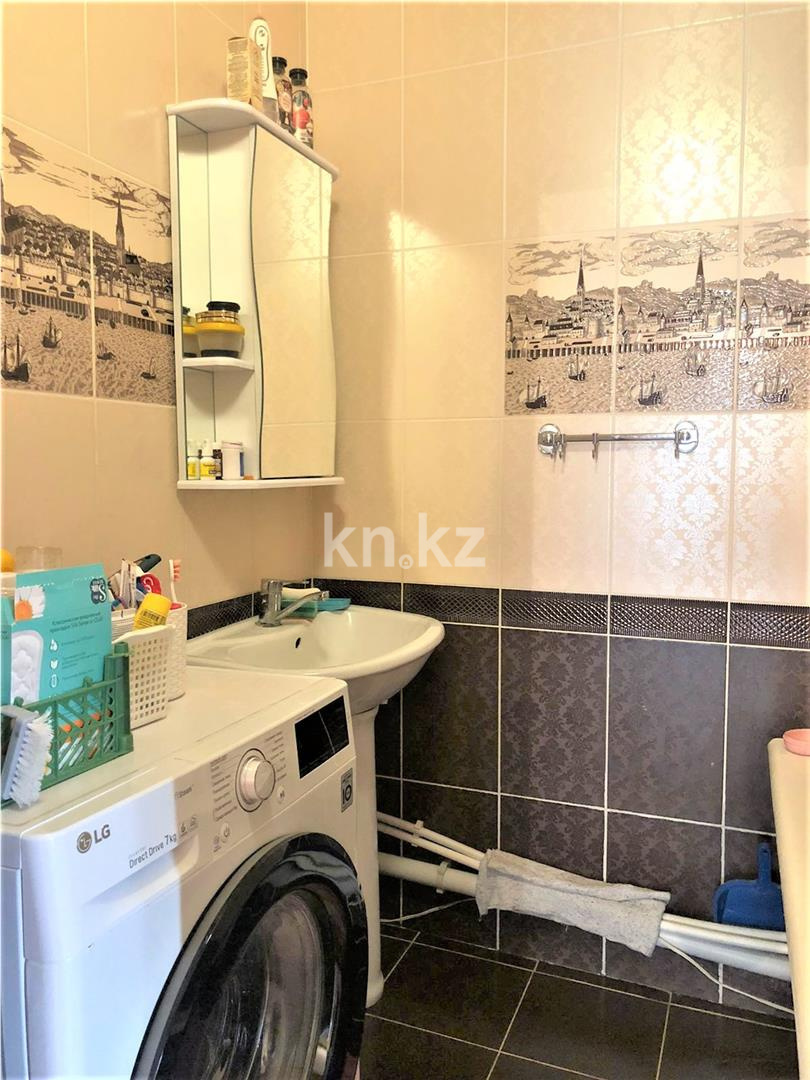 Продажа 2-комнатной квартиры, 53 м², мкр-н Степной-1, дом  1 в Караганде - фото 9