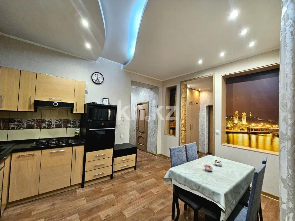 Продажа 3-комнатной квартиры, 79.5 м², мкр. Самал-1, дом  33 в Алматы - фото 2