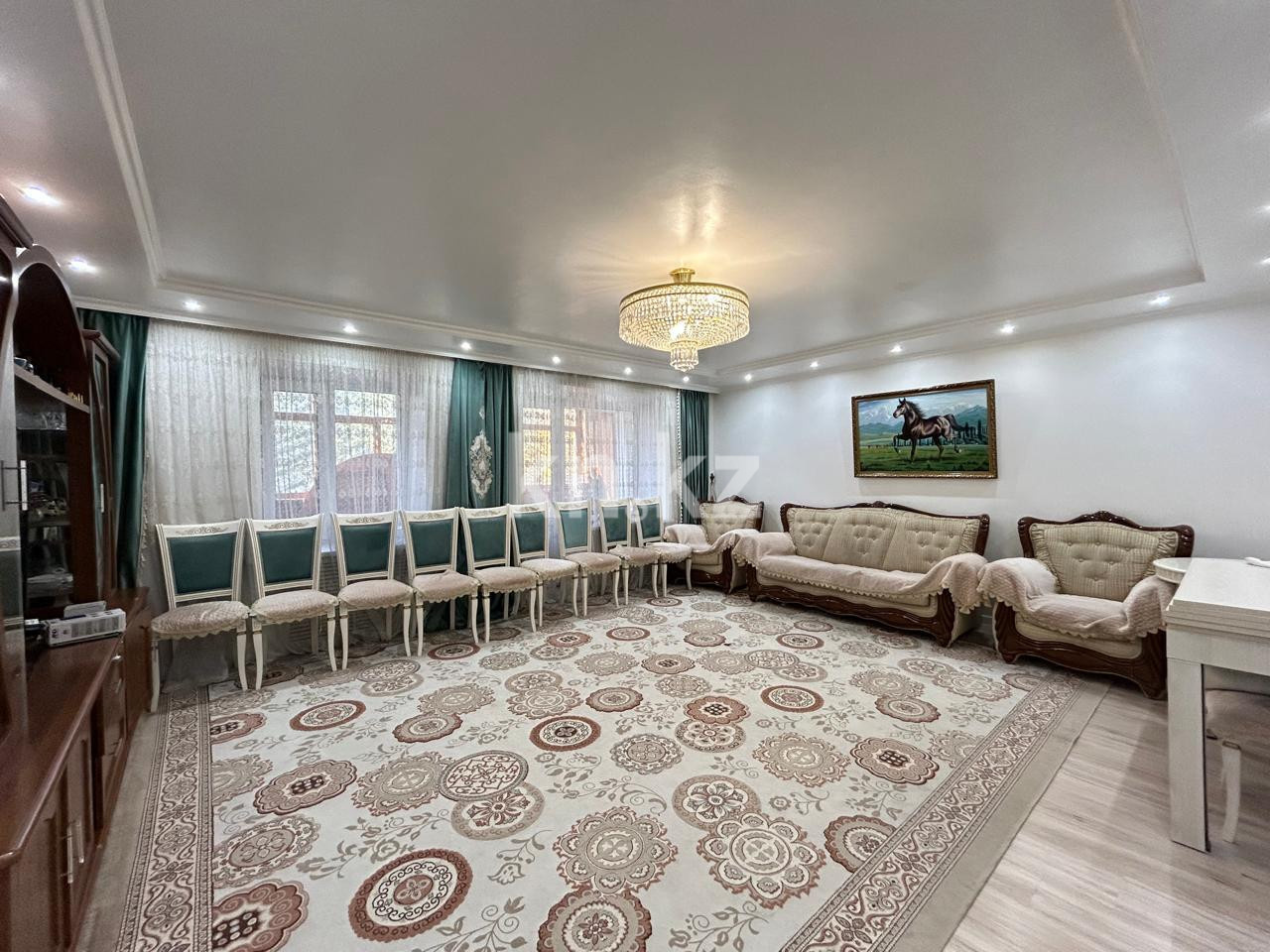 Продажа 5-комнатной квартиры, 107 м², ул. Муканова в Караганде - фото 3